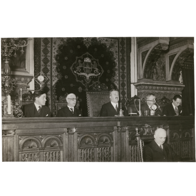 A közjegyzői intézmény 50 éves jubileuma alkalmából tartott országos gyűlés az új városháza dísztermében 1934.